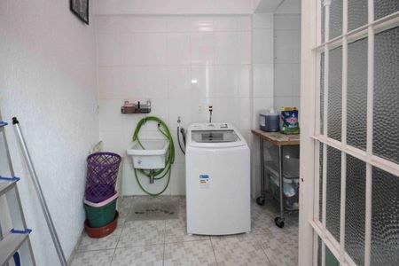 Casa à venda com 300m², 3 quartos e 2 vagasÁrea de Serviço