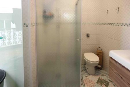 Casa à venda com 300m², 3 quartos e 2 vagasBanheiro