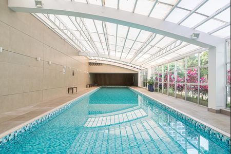 Apartamento para alugar com 50m², 1 quarto e 1 vaga Apartamento para alugar com 50m², 1 quarto e 1 vagaÁrea comum - Piscina coberta