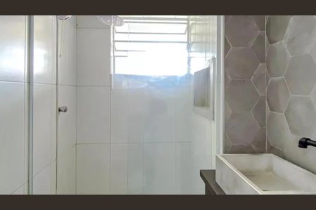 Apartamento à venda com 78m², 3 quartos e 1 vagaFoto 02