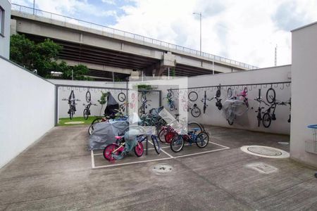 Apartamento à venda com 37m², 2 quartos e sem vaga Apartamento à venda com 37m², 2 quartos e sem vagaÁrea comum