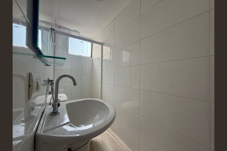Banheiro de apartamento à venda com 2 quartos, 49m² em Ipiranga, São Paulo