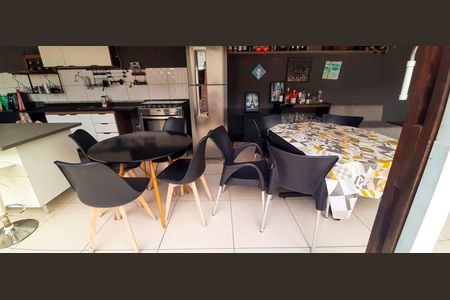 Casa à venda com 350m², 3 quartos e 2 vagas