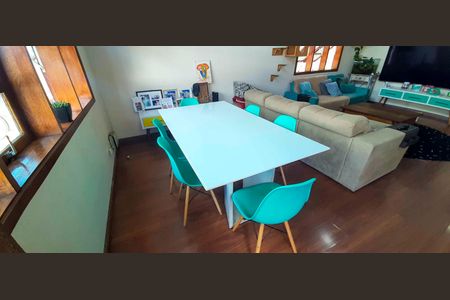 Casa à venda com 350m², 3 quartos e 2 vagas