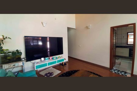 Casa à venda com 350m², 3 quartos e 2 vagas