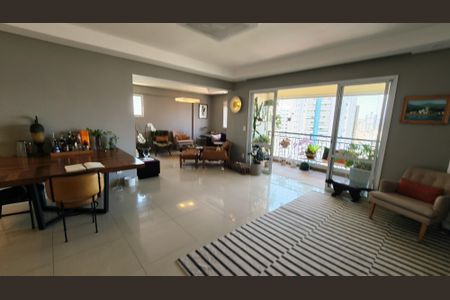 Apartamento à venda com 179m², 3 quartos e 3 vagas