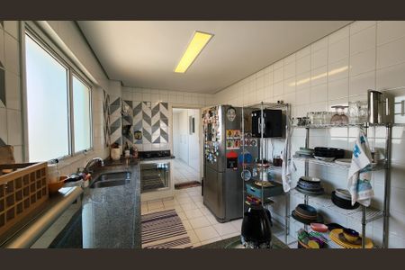 Apartamento à venda com 179m², 3 quartos e 3 vagas