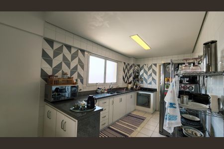 Apartamento à venda com 179m², 3 quartos e 3 vagas