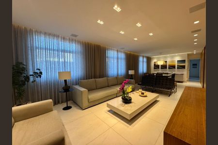 Apartamento à venda com 148m², 4 quartos e 2 vagasSala