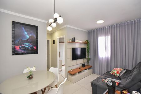 Sala de apartamento para alugar com 2 quartos, 41m² em Parque Arariba, São Paulo