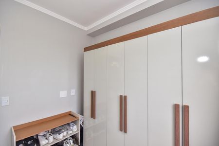 Quarto 1 de apartamento para alugar com 2 quartos, 41m² em Parque Arariba, São Paulo