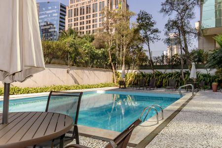 Apartamento para alugar com 139m², 2 quartos e 2 vagasÁrea comum - Piscina