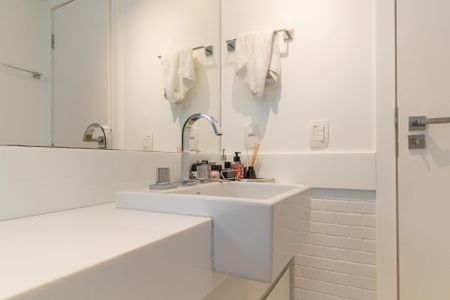 Apartamento para alugar com 139m², 2 quartos e 2 vagasBanheiro da Suíte 2