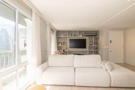 Apartamento para alugar com 139m², 2 quartos e 2 vagasSala