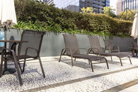 Apartamento para alugar com 139m², 2 quartos e 2 vagasÁrea comum - Piscina