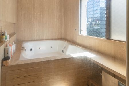 Apartamento para alugar com 139m², 2 quartos e 2 vagasBanheiro da Suíte 1