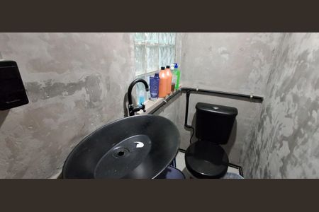 Casa à venda com 69m², 2 quartos e 1 vagaLavabo 