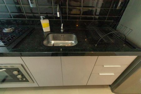 Apartamento à venda com 48m², 2 quartos e 1 vaga Apartamento à venda com 48m², 2 quartos e 1 vagaCozinha