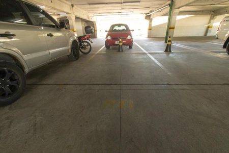 Apartamento à venda com 48m², 2 quartos e 1 vaga Apartamento à venda com 48m², 2 quartos e 1 vagaGaragem