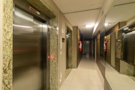 Apartamento à venda com 48m², 2 quartos e 1 vaga Apartamento à venda com 48m², 2 quartos e 1 vagaHall de entrada