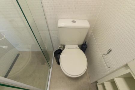Apartamento à venda com 48m², 2 quartos e 1 vaga Apartamento à venda com 48m², 2 quartos e 1 vagaBanheiro Social