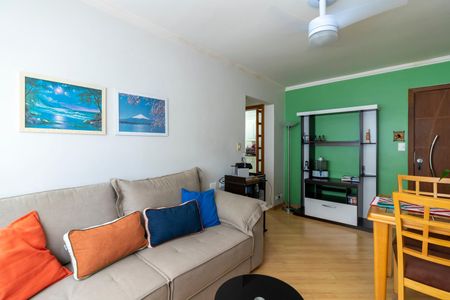 Apartamento à venda com 70m², 2 quartos e 1 vagaSala