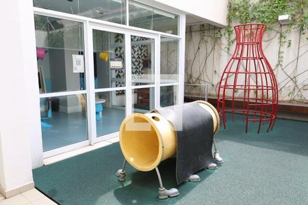 Apartamento à venda com 76m², 2 quartos e 2 vagasÁrea comum - Playground