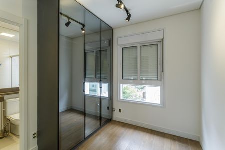 Apartamento à venda com 76m², 2 quartos e 2 vagasSuíte 1