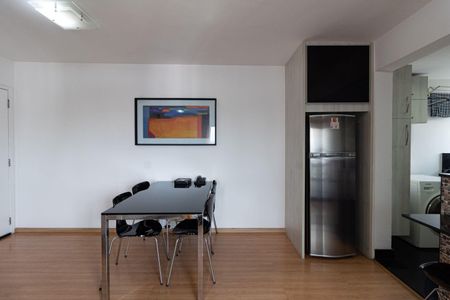 Apartamento à venda com 70m², 1 quarto e 3 vagas Apartamento à venda com 70m², 1 quarto e 3 vagasFoto 03