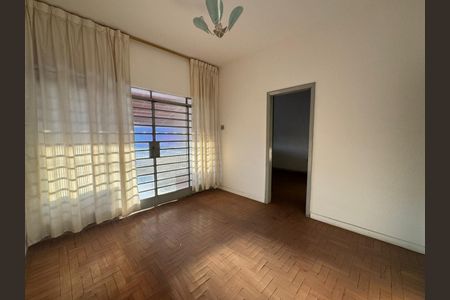 Sala de casa à venda com 3 quartos, 210m² em Santo André, Belo Horizonte