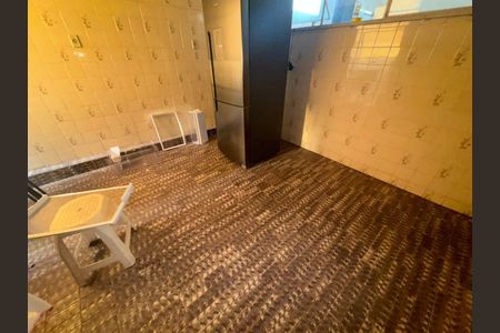 Casa à venda com 210m², 3 quartos e 1 vagaÁrea de Serviço