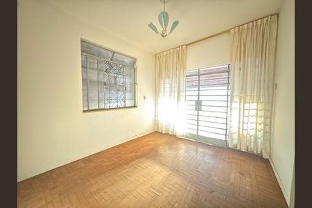 Sala de casa à venda com 3 quartos, 210m² em Santo André, Belo Horizonte
