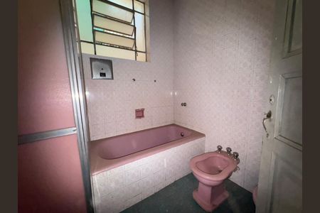 Casa à venda com 210m², 3 quartos e 1 vagaBanheiro Social