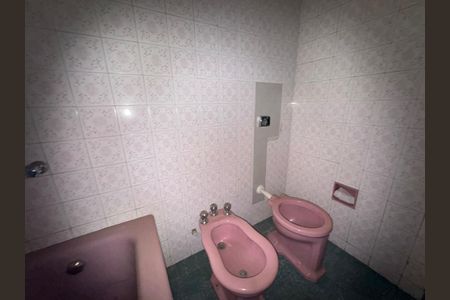 Casa à venda com 210m², 3 quartos e 1 vagaBanheiro Social