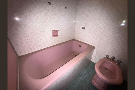 Casa à venda com 210m², 3 quartos e 1 vagaBanheiro Social