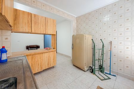 Casa à venda com 183m², 3 quartos e 2 vagas Casa à venda com 183m², 3 quartos e 2 vagasCozinha