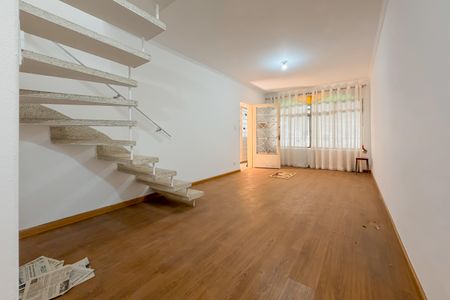 Casa à venda com 183m², 3 quartos e 2 vagas Casa à venda com 183m², 3 quartos e 2 vagasSala