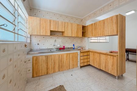 Casa à venda com 183m², 3 quartos e 2 vagas Casa à venda com 183m², 3 quartos e 2 vagasCozinha