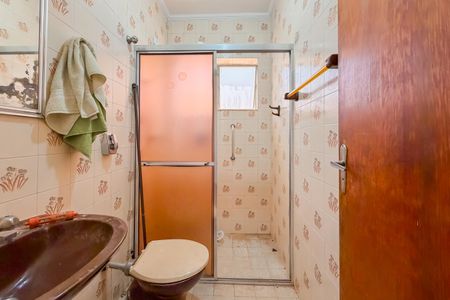 Casa à venda com 183m², 3 quartos e 2 vagas Casa à venda com 183m², 3 quartos e 2 vagasBanheiro Corredor