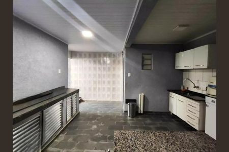 Casa à venda com 2 quartos, 117m² em Santa Terezinha, Santo André