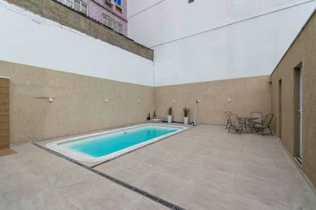 Casa à venda com 400m², 5 quartos e 2 vagas Casa à venda com 400m², 5 quartos e 2 vagasÁrea da piscina