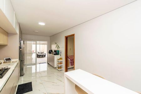 Casa à venda com 400m², 5 quartos e 2 vagas Casa à venda com 400m², 5 quartos e 2 vagasCozinha