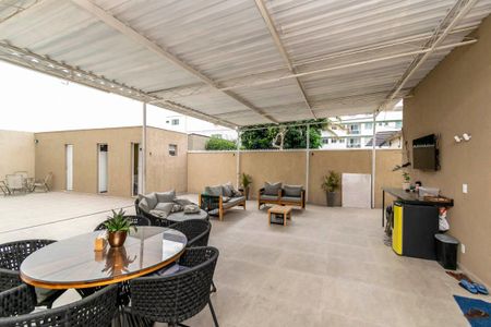 Casa à venda com 400m², 5 quartos e 2 vagas Casa à venda com 400m², 5 quartos e 2 vagasVaranda gourmet