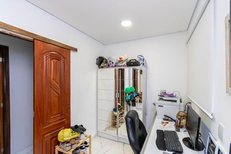 Casa à venda com 400m², 5 quartos e 2 vagas Casa à venda com 400m², 5 quartos e 2 vagasQuarto 4