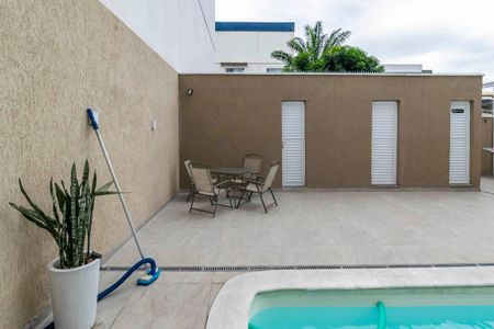 Casa à venda com 400m², 5 quartos e 2 vagas Casa à venda com 400m², 5 quartos e 2 vagasÁrea da piscina