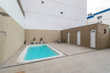 Casa à venda com 400m², 5 quartos e 2 vagas Casa à venda com 400m², 5 quartos e 2 vagasÁrea da piscina