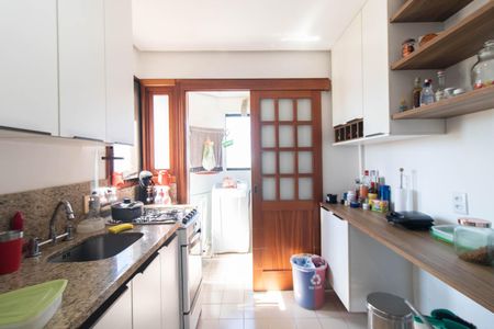 Apartamento à venda com 134m², 2 quartos e 2 vagasCozinha e Área de Serviço