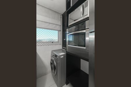 Apartamento à venda com 74m², 2 quartos e 1 vagaÁrea de Serviço