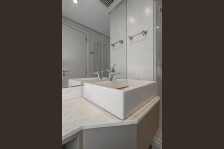 Apartamento à venda com 74m², 2 quartos e 1 vagaBanheiro Social