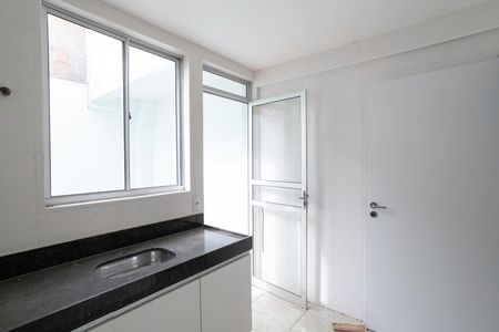 Apartamento à venda com 70m², 2 quartos e 1 vaga Apartamento à venda com 70m², 2 quartos e 1 vagaCozinha